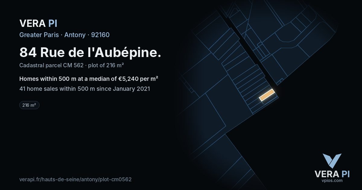 84 Rue de l'Aubépine, Antony at night – the plot lit, the parcels around coloured by the prices near them