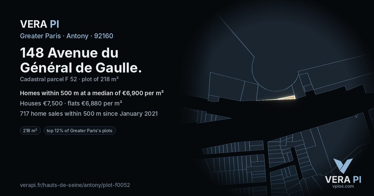 148 Avenue du Général de Gaulle, Antony at night – the plot lit, the parcels around coloured by the prices near them