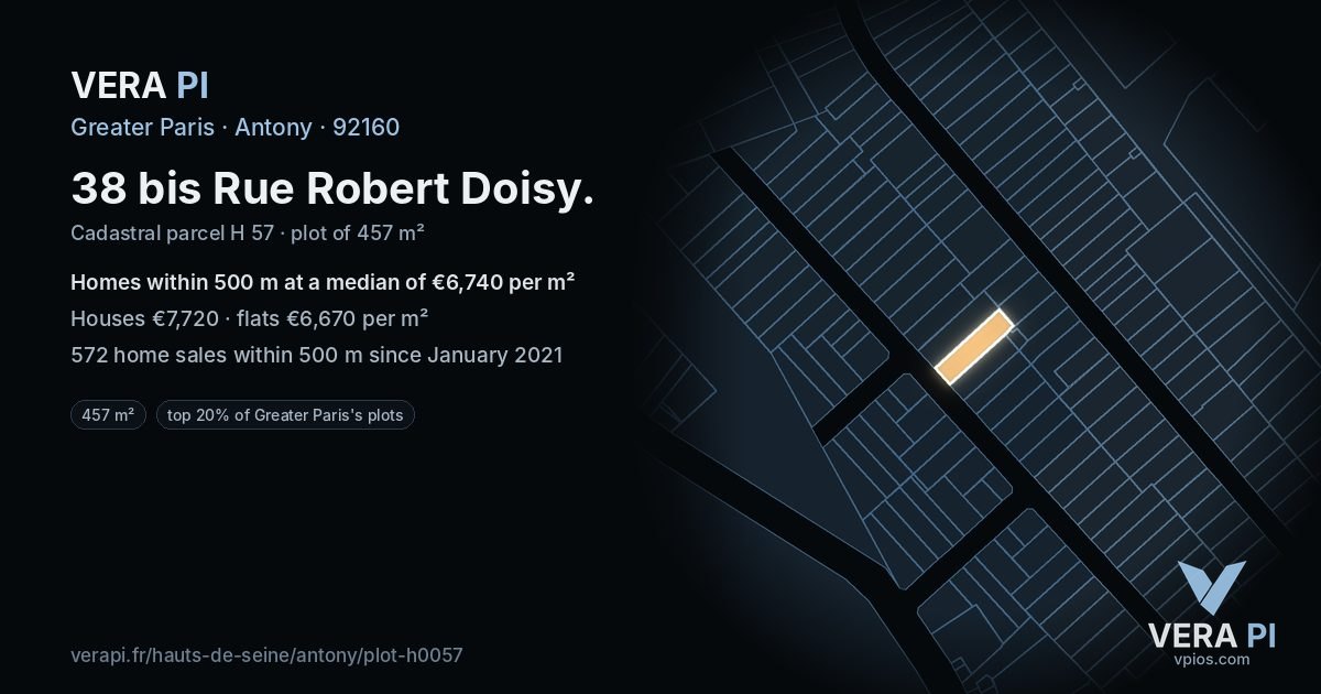 38 bis Rue Robert Doisy, Antony at night – the plot lit, the parcels around coloured by the prices near them
