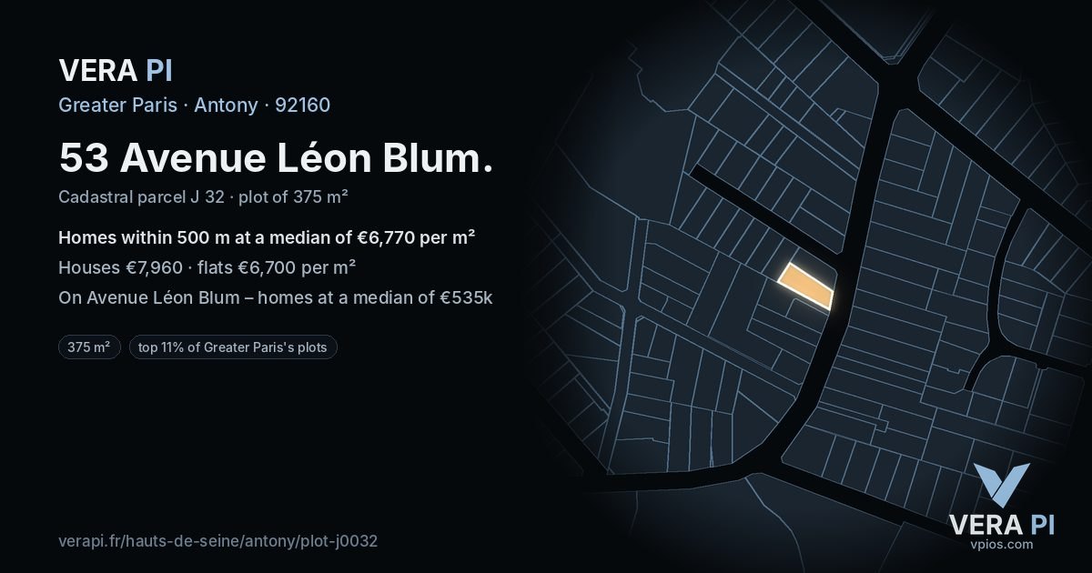 53 Avenue Léon Blum, Antony at night – the plot lit, the parcels around coloured by the prices near them