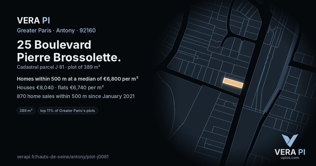 25 Boulevard Pierre Brossolette, Antony at night – the plot lit, the parcels around coloured by the prices near them