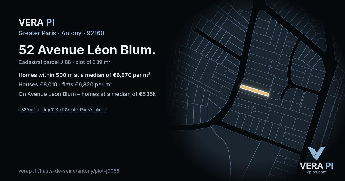 52 Avenue Léon Blum, Antony at night – the plot lit, the parcels around coloured by the prices near them