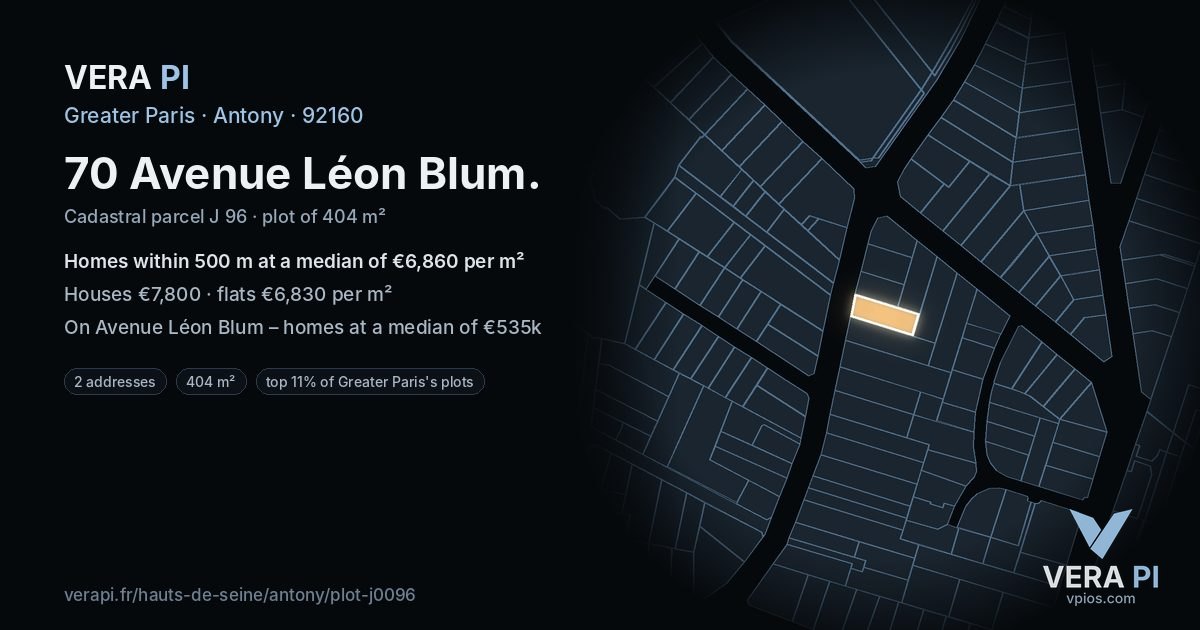 70 Avenue Léon Blum, Antony at night – the plot lit, the parcels around coloured by the prices near them