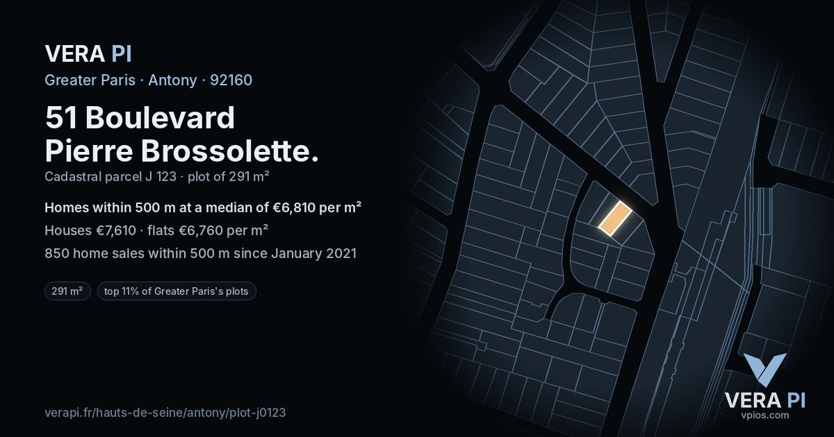 51 Boulevard Pierre Brossolette, Antony at night – the plot lit, the parcels around coloured by the prices near them