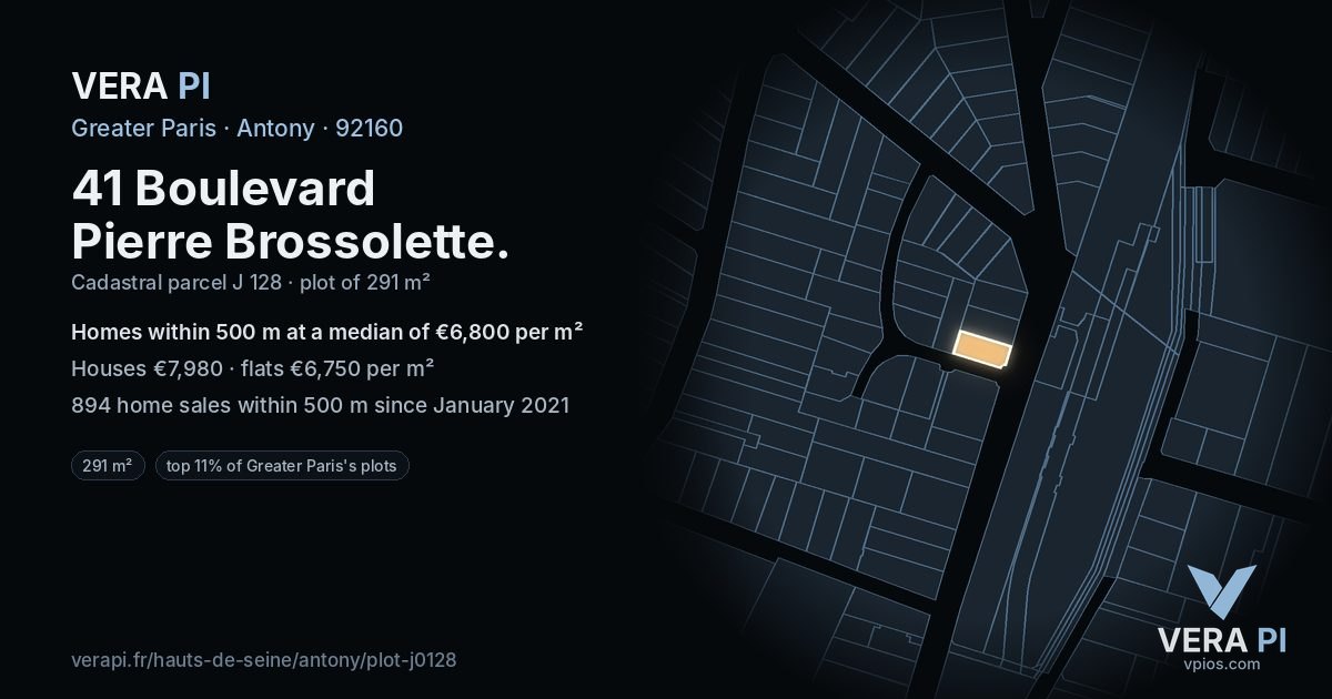 41 Boulevard Pierre Brossolette, Antony at night – the plot lit, the parcels around coloured by the prices near them