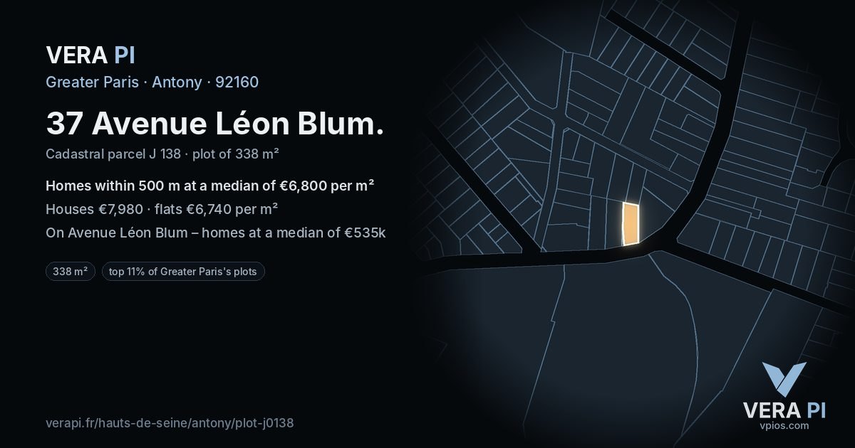 37 Avenue Léon Blum, Antony at night – the plot lit, the parcels around coloured by the prices near them