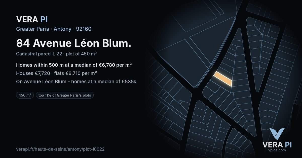 84 Avenue Léon Blum, Antony at night – the plot lit, the parcels around coloured by the prices near them