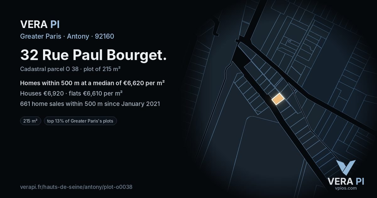 32 Rue Paul Bourget, Antony at night – the plot lit, the parcels around coloured by the prices near them