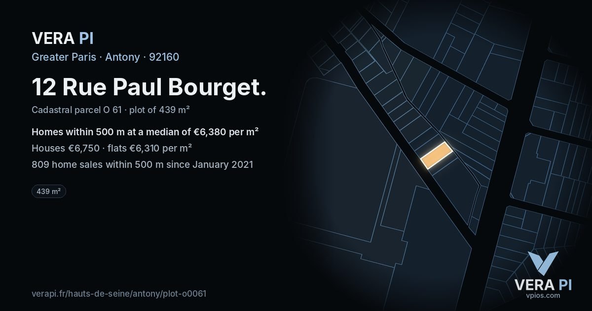 12 Rue Paul Bourget, Antony at night – the plot lit, the parcels around coloured by the prices near them