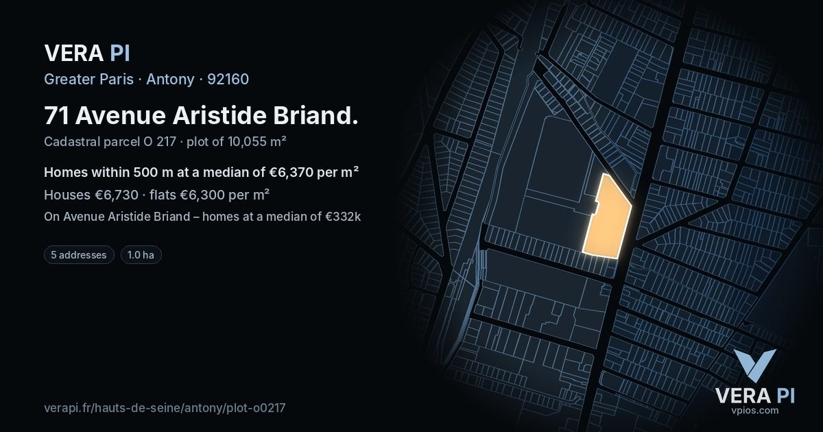 71 Avenue Aristide Briand, Antony at night – the plot lit, the parcels around coloured by the prices near them