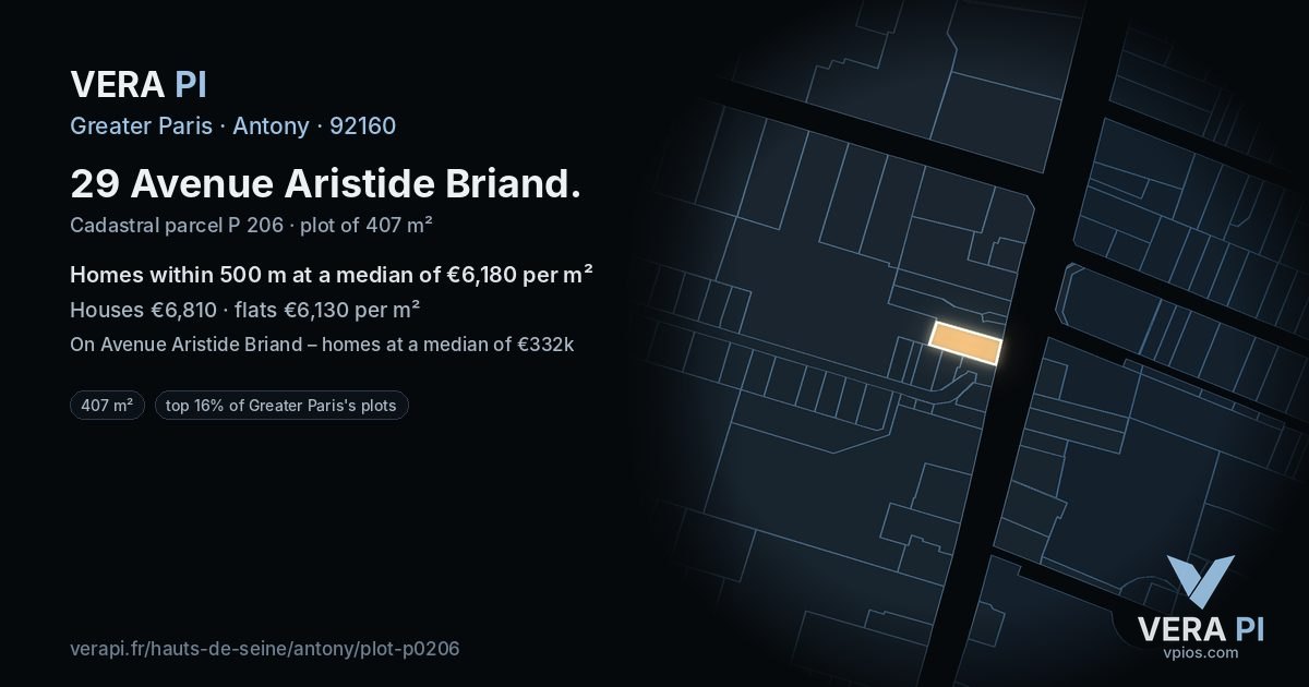 29 Avenue Aristide Briand, Antony at night – the plot lit, the parcels around coloured by the prices near them