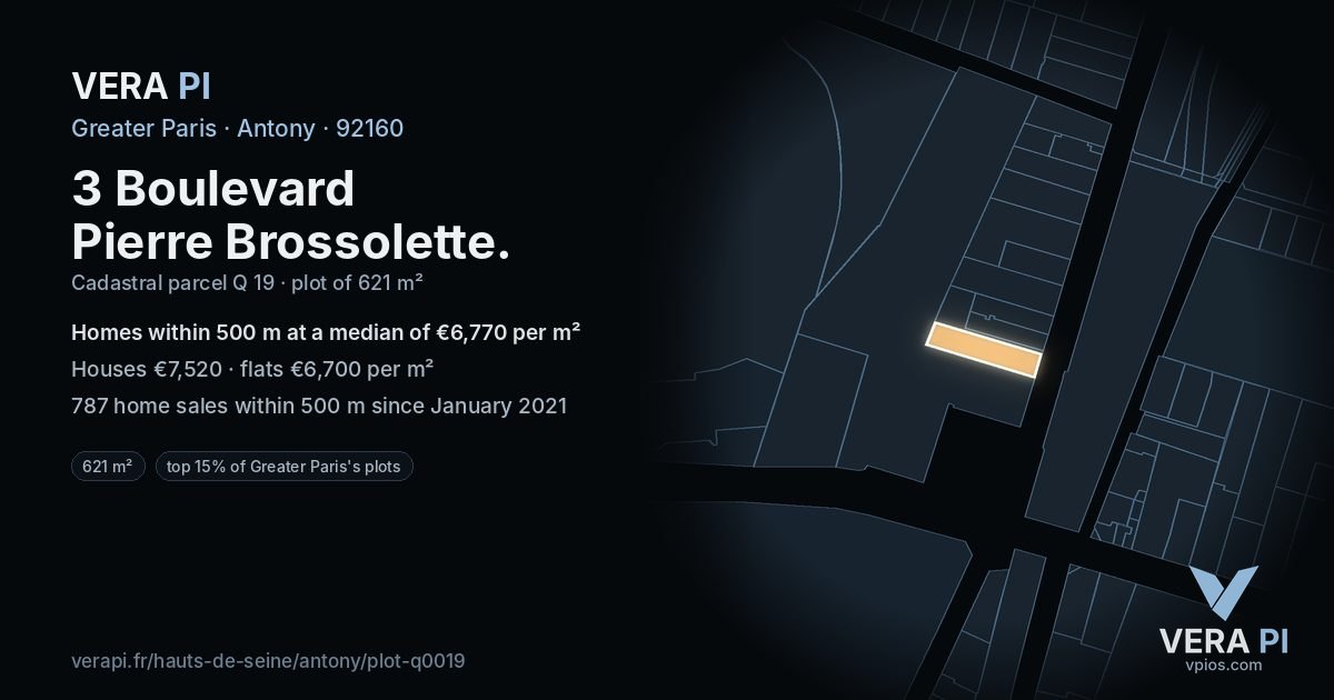 3 Boulevard Pierre Brossolette, Antony at night – the plot lit, the parcels around coloured by the prices near them