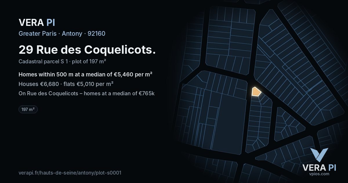 29 Rue des Coquelicots, Antony at night – the plot lit, the parcels around coloured by the prices near them