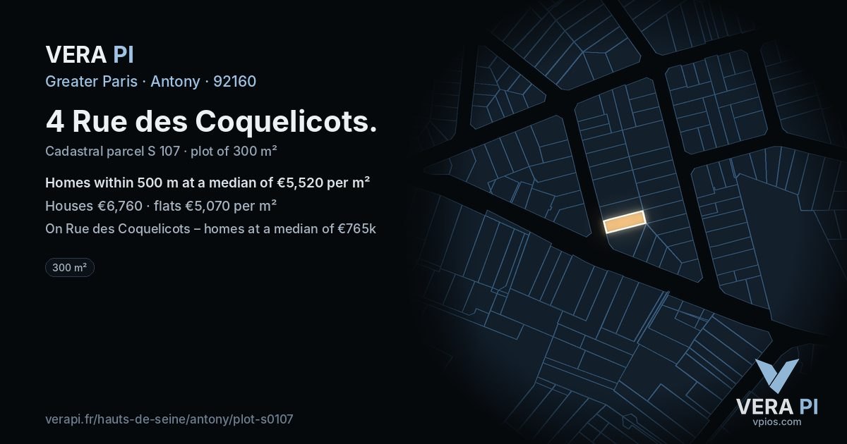 4 Rue des Coquelicots, Antony at night – the plot lit, the parcels around coloured by the prices near them