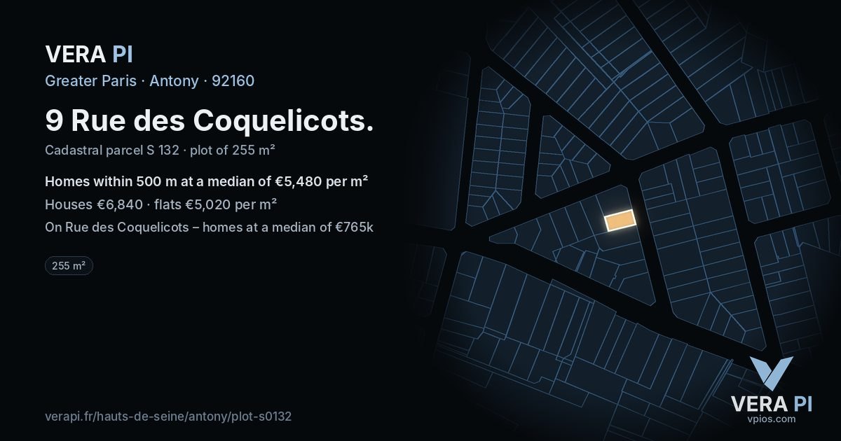 9 Rue des Coquelicots, Antony at night – the plot lit, the parcels around coloured by the prices near them