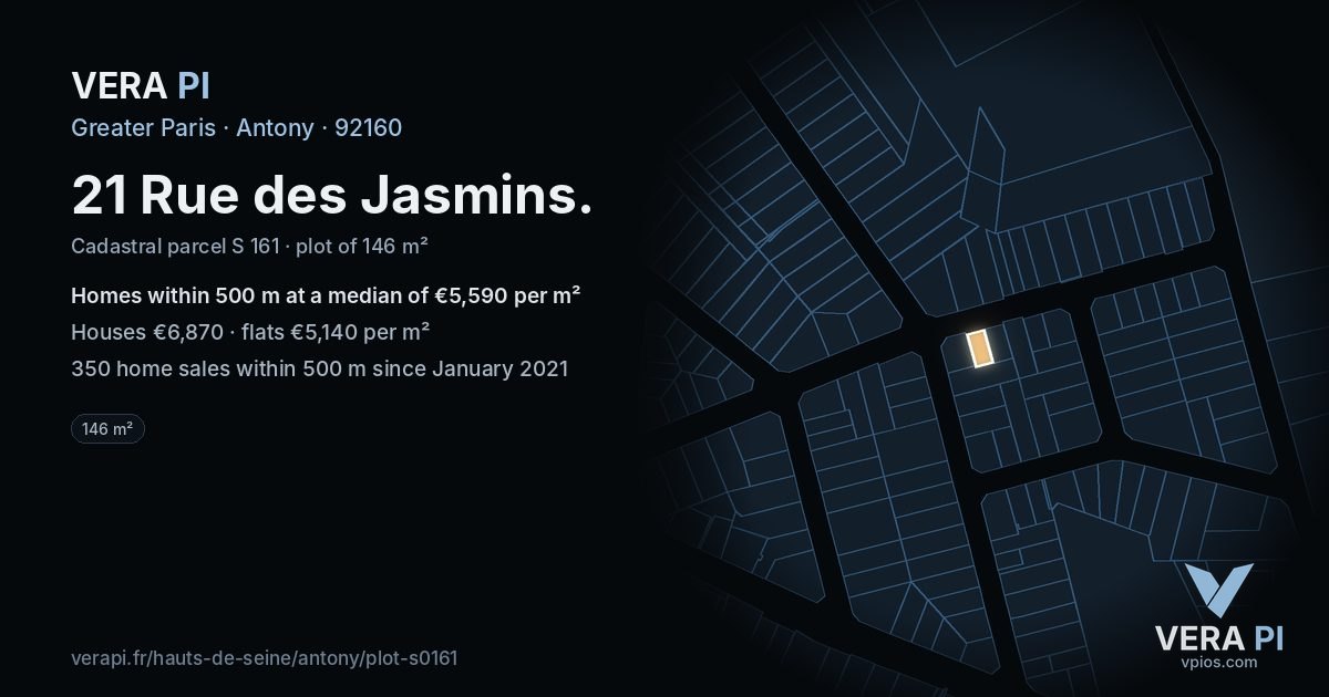 21 Rue des Jasmins, Antony at night – the plot lit, the parcels around coloured by the prices near them