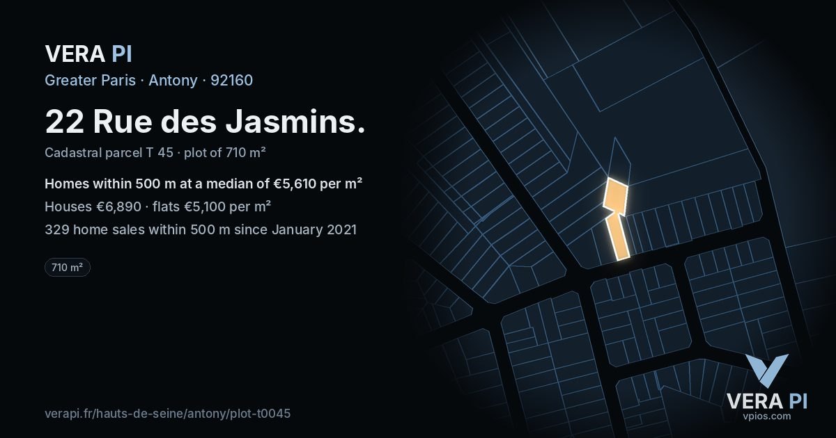 22 Rue des Jasmins, Antony at night – the plot lit, the parcels around coloured by the prices near them