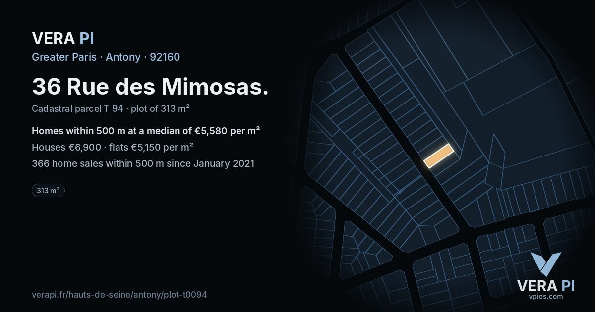 36 Rue des Mimosas, Antony at night – the plot lit, the parcels around coloured by the prices near them