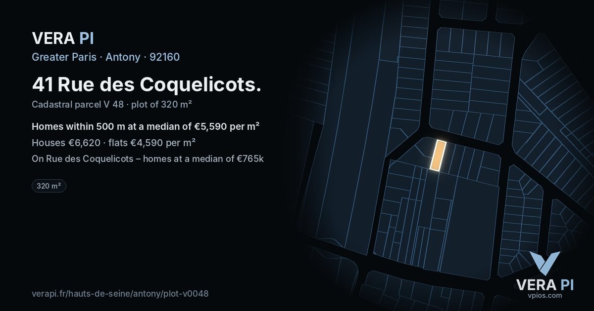 41 Rue des Coquelicots, Antony at night – the plot lit, the parcels around coloured by the prices near them