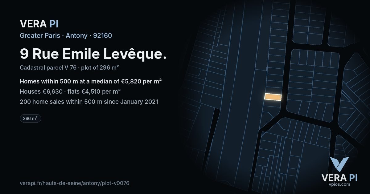 9 Rue Emile Levêque, Antony at night – the plot lit, the parcels around coloured by the prices near them