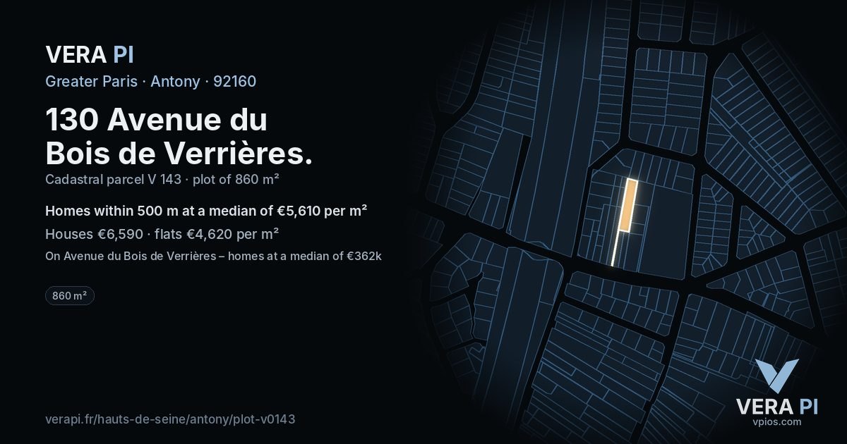 130 Avenue du Bois de Verrières, Antony at night – the plot lit, the parcels around coloured by the prices near them