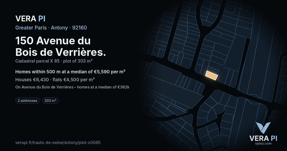 150 Avenue du Bois de Verrières, Antony at night – the plot lit, the parcels around coloured by the prices near them