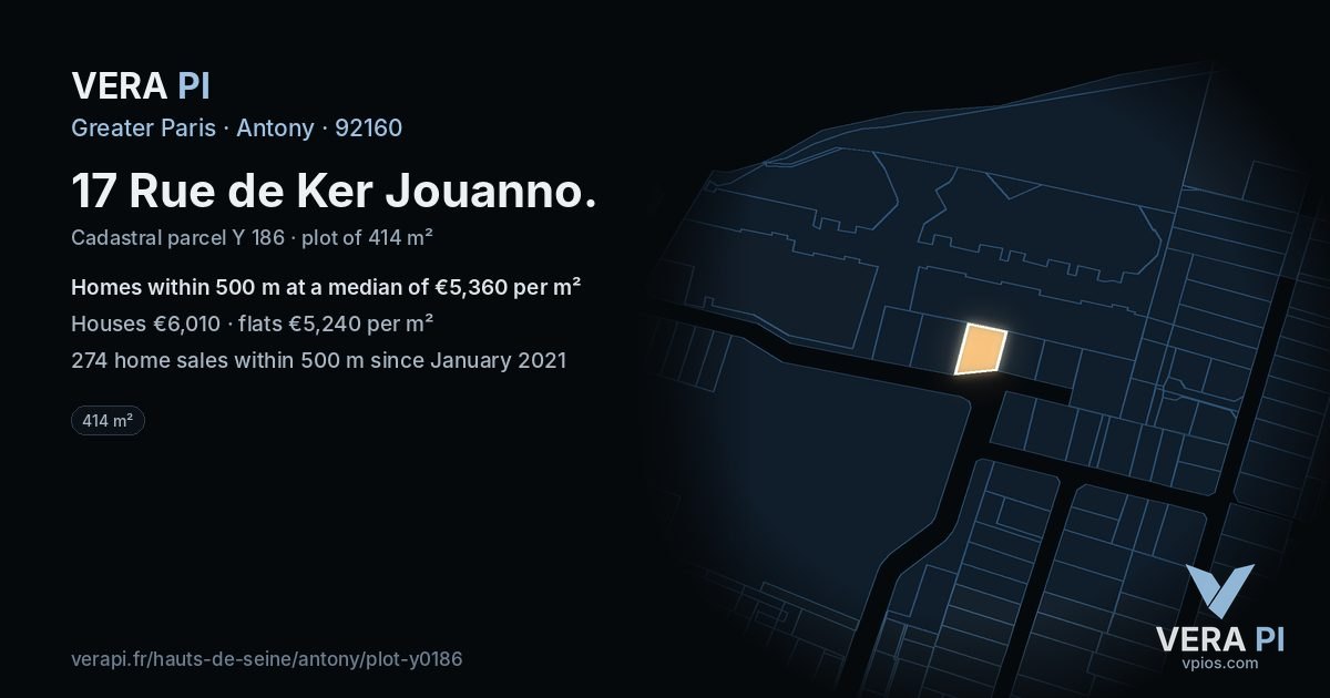 17 Rue de Ker Jouanno, Antony at night – the plot lit, the parcels around coloured by the prices near them