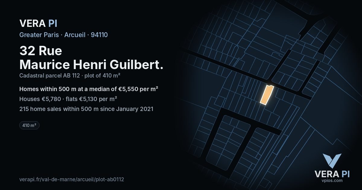 32 Rue Maurice Henri Guilbert, Arcueil at night – the plot lit, the parcels around coloured by the prices near them