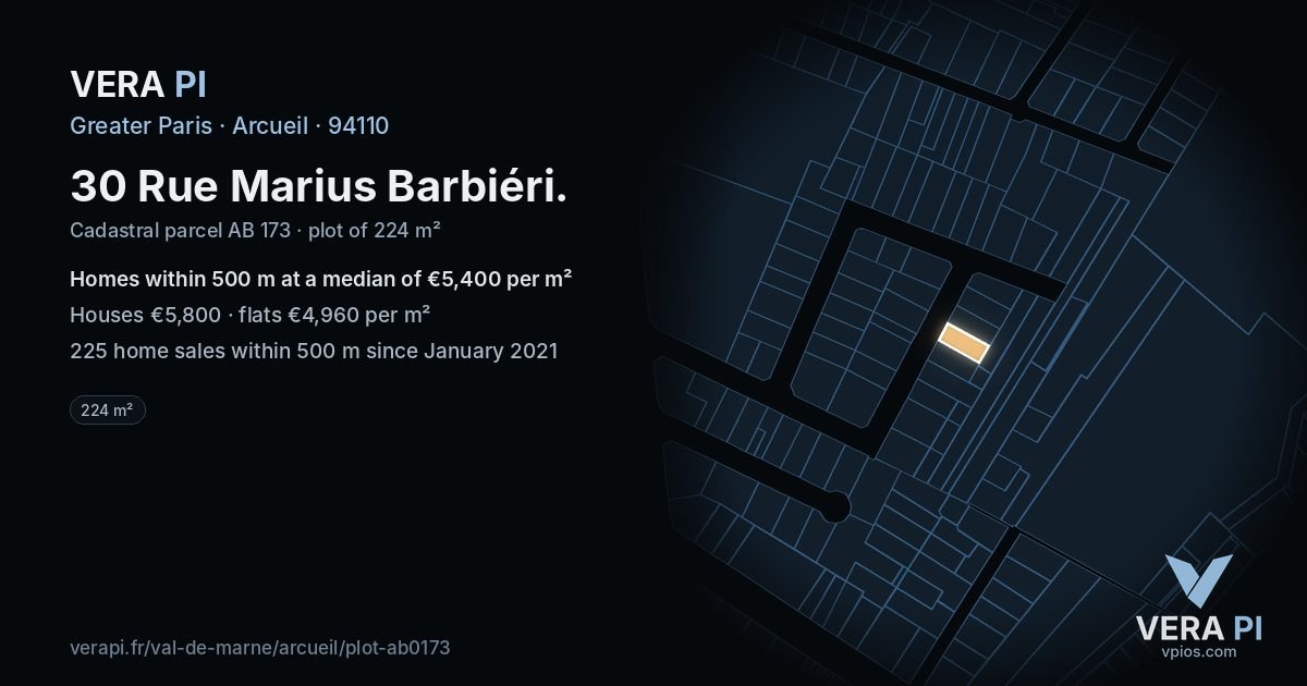 30 Rue Marius Barbiéri, Arcueil at night – the plot lit, the parcels around coloured by the prices near them