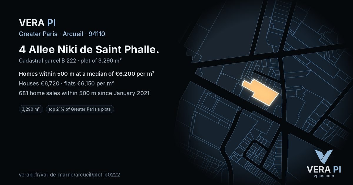 4 Allee Niki de Saint Phalle, Arcueil at night – the plot lit, the parcels around coloured by the prices near them