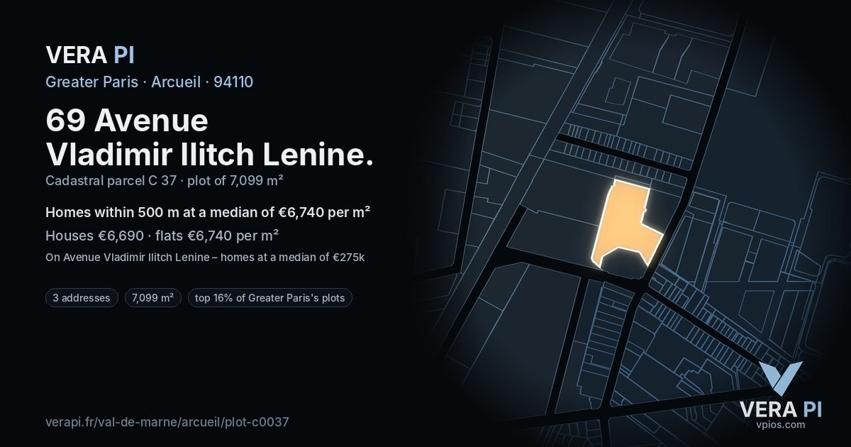 69 Avenue Vladimir Ilitch Lenine, Arcueil at night – the plot lit, the parcels around coloured by the prices near them