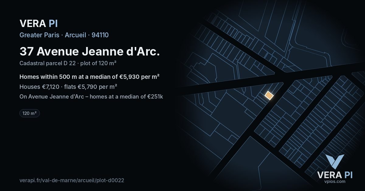 37 Avenue Jeanne d'Arc, Arcueil at night – the plot lit, the parcels around coloured by the prices near them