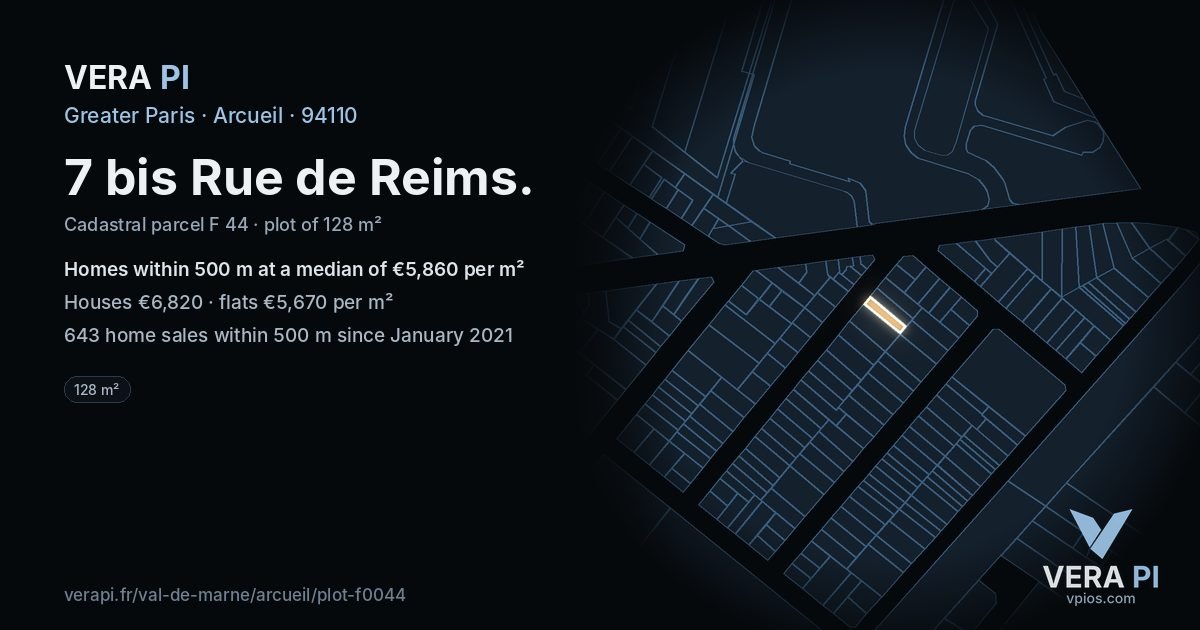 7 bis Rue de Reims, Arcueil at night – the plot lit, the parcels around coloured by the prices near them