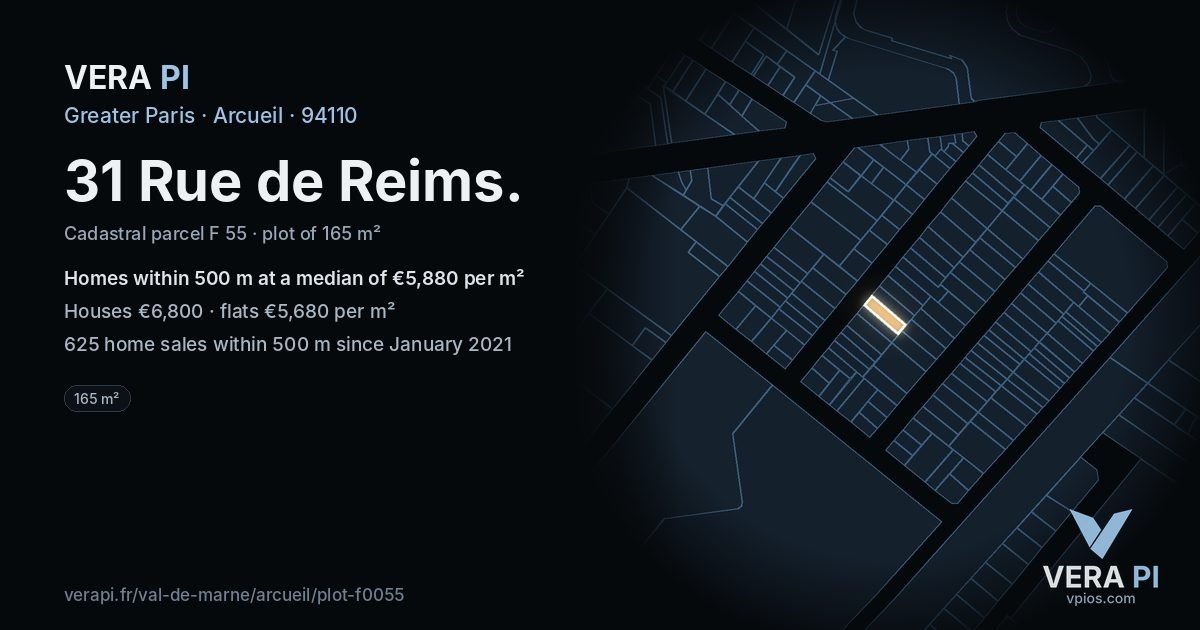 31 Rue de Reims, Arcueil at night – the plot lit, the parcels around coloured by the prices near them