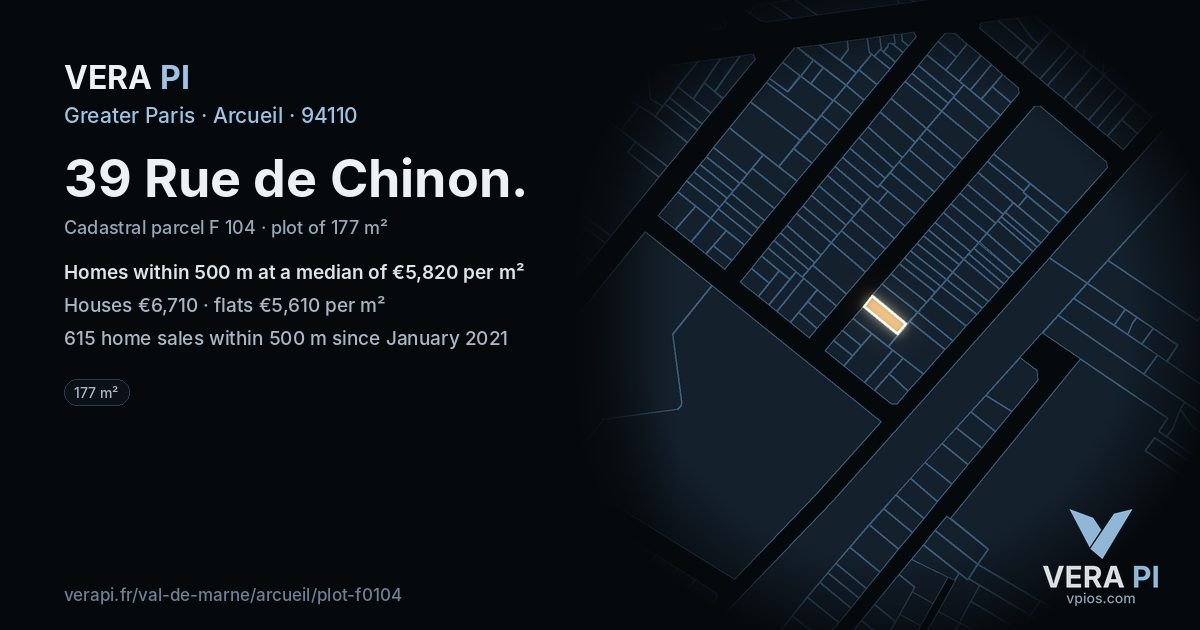 39 Rue de Chinon, Arcueil at night – the plot lit, the parcels around coloured by the prices near them