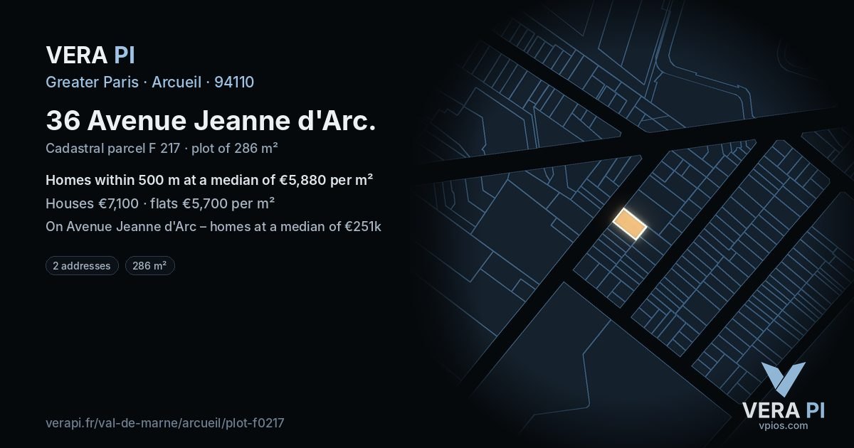 36 Avenue Jeanne d'Arc, Arcueil at night – the plot lit, the parcels around coloured by the prices near them