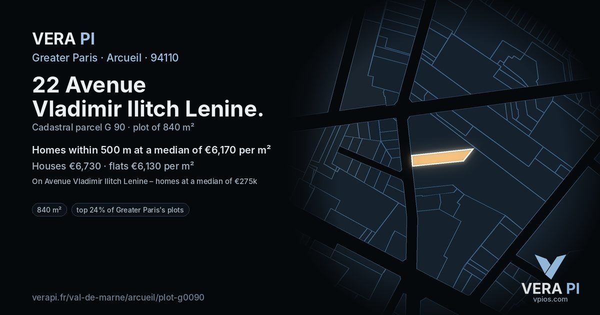 22 Avenue Vladimir Ilitch Lenine, Arcueil at night – the plot lit, the parcels around coloured by the prices near them