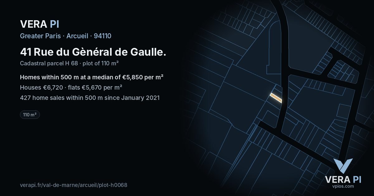 41 Rue du Gènéral de Gaulle, Arcueil at night – the plot lit, the parcels around coloured by the prices near them