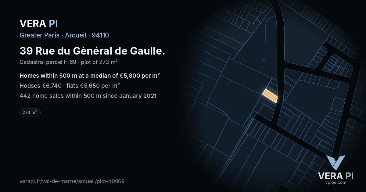39 Rue du Gènéral de Gaulle, Arcueil at night – the plot lit, the parcels around coloured by the prices near them