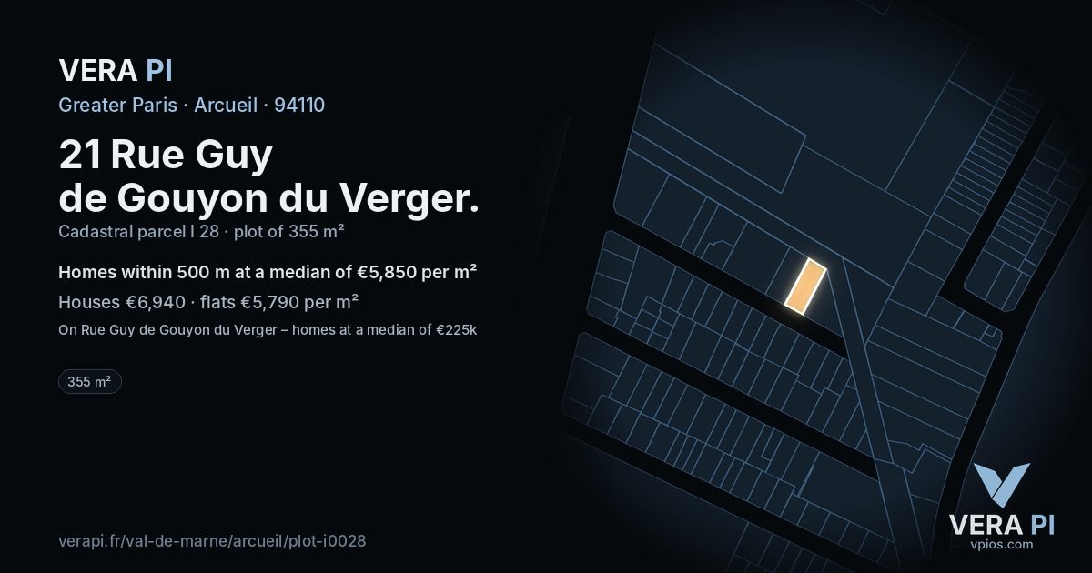 21 Rue Guy de Gouyon du Verger, Arcueil at night – the plot lit, the parcels around coloured by the prices near them