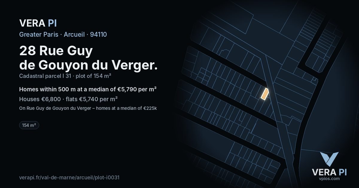 28 Rue Guy de Gouyon du Verger, Arcueil at night – the plot lit, the parcels around coloured by the prices near them