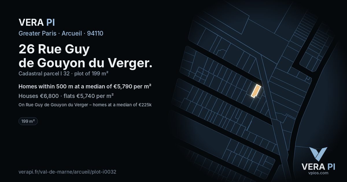 26 Rue Guy de Gouyon du Verger, Arcueil at night – the plot lit, the parcels around coloured by the prices near them