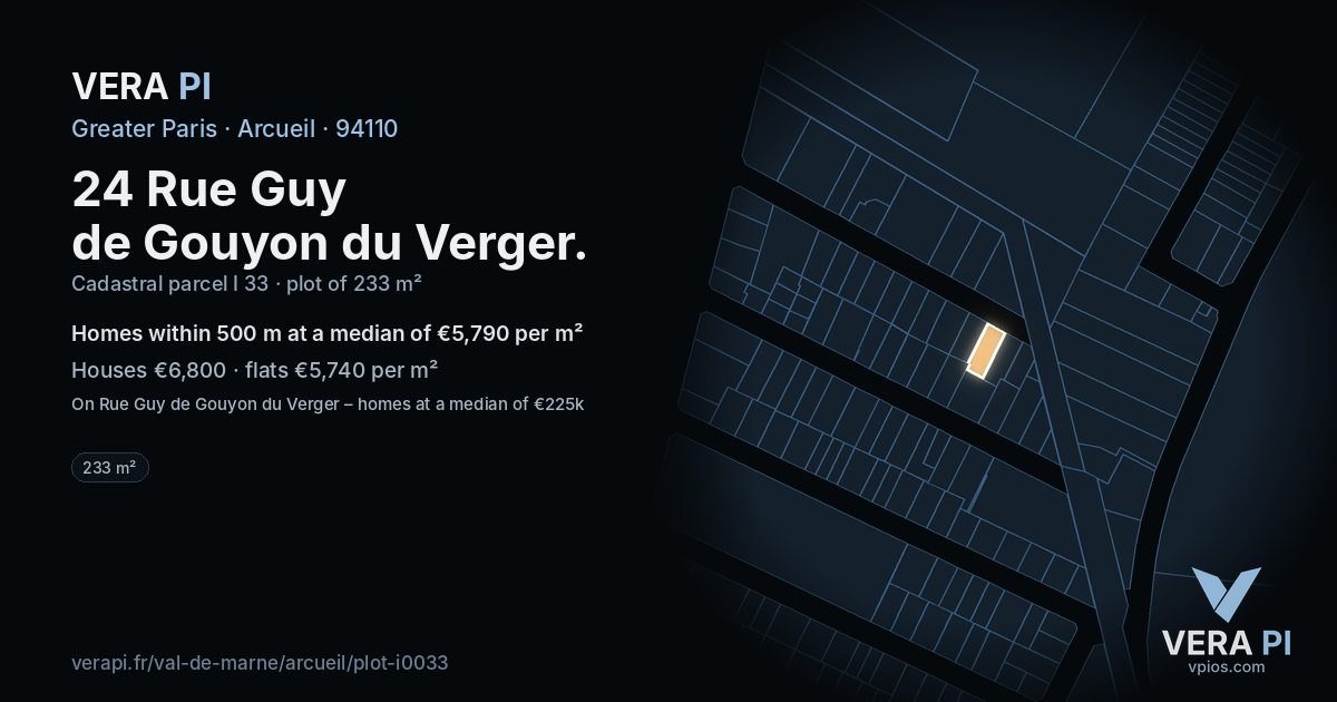 24 Rue Guy de Gouyon du Verger, Arcueil at night – the plot lit, the parcels around coloured by the prices near them
