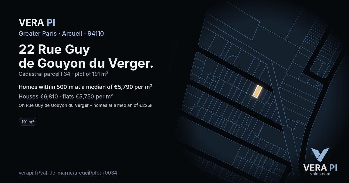 22 Rue Guy de Gouyon du Verger, Arcueil at night – the plot lit, the parcels around coloured by the prices near them