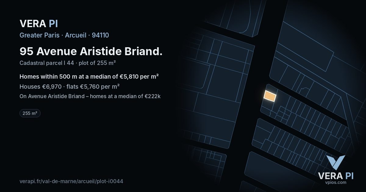 95 Avenue Aristide Briand, Arcueil at night – the plot lit, the parcels around coloured by the prices near them