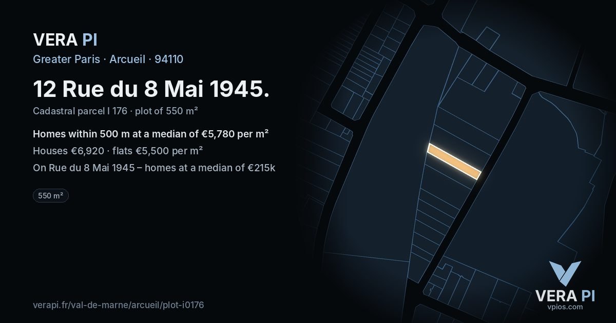 12 Rue du 8 Mai 1945, Arcueil at night – the plot lit, the parcels around coloured by the prices near them
