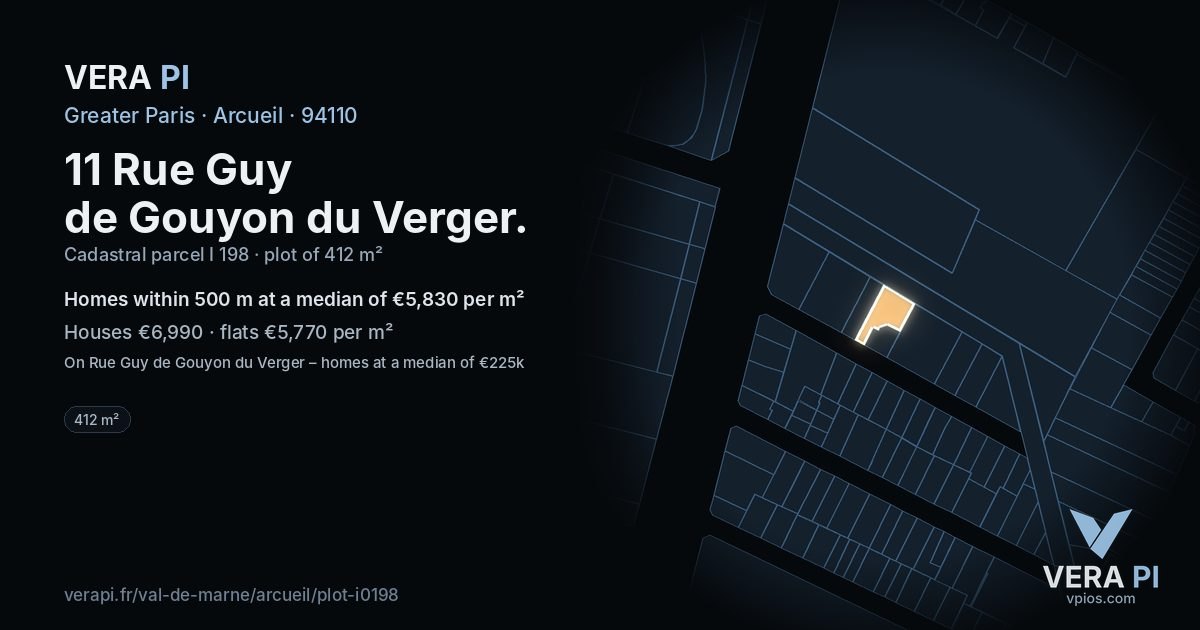 11 Rue Guy de Gouyon du Verger, Arcueil at night – the plot lit, the parcels around coloured by the prices near them