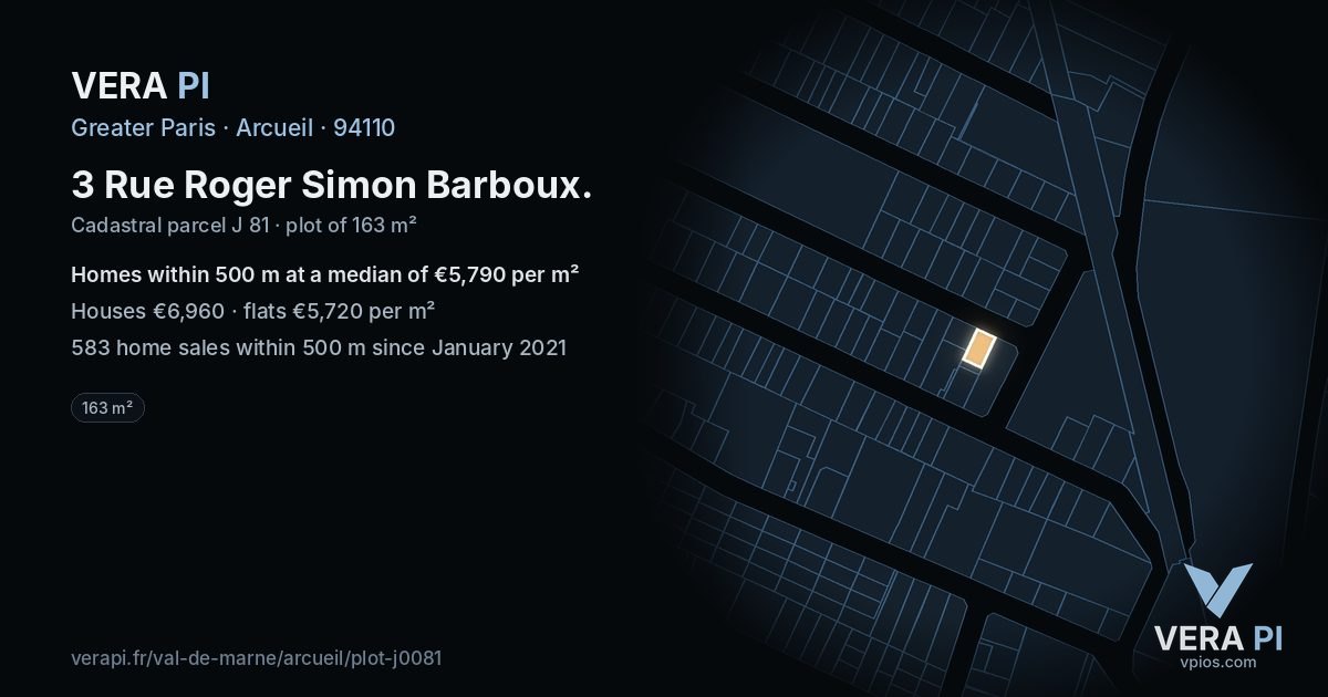 3 Rue Roger Simon Barboux, Arcueil at night – the plot lit, the parcels around coloured by the prices near them