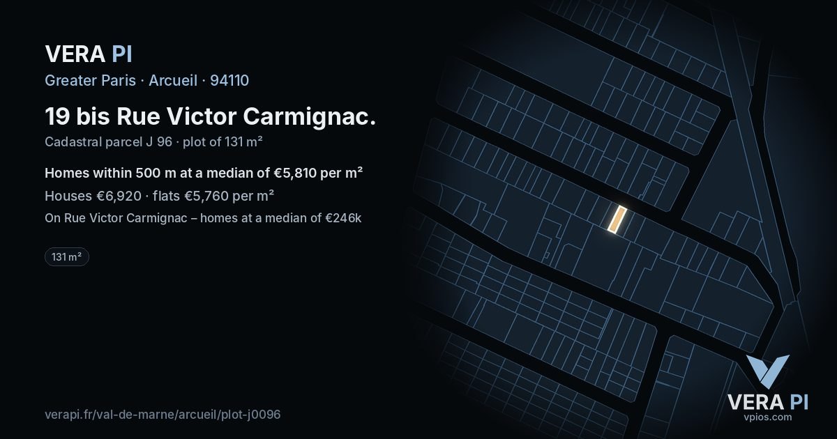 19 bis Rue Victor Carmignac, Arcueil at night – the plot lit, the parcels around coloured by the prices near them