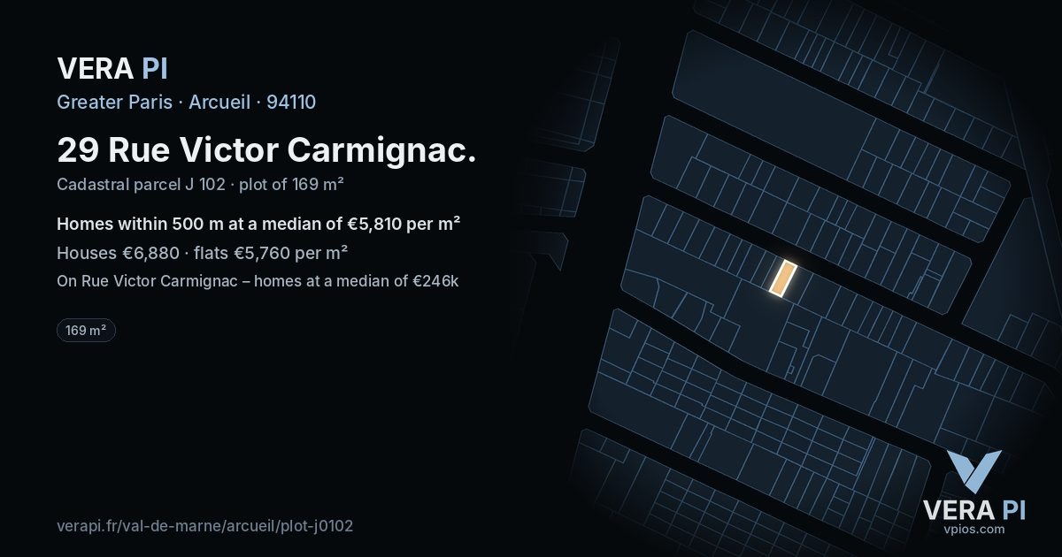 29 Rue Victor Carmignac, Arcueil at night – the plot lit, the parcels around coloured by the prices near them